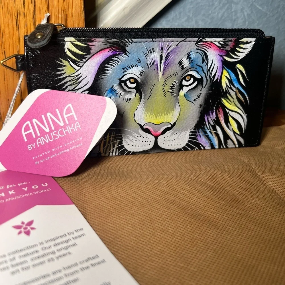 NWT Anuschka Handpainted Leather ID Wallet- Lion - Picture 2 of 4